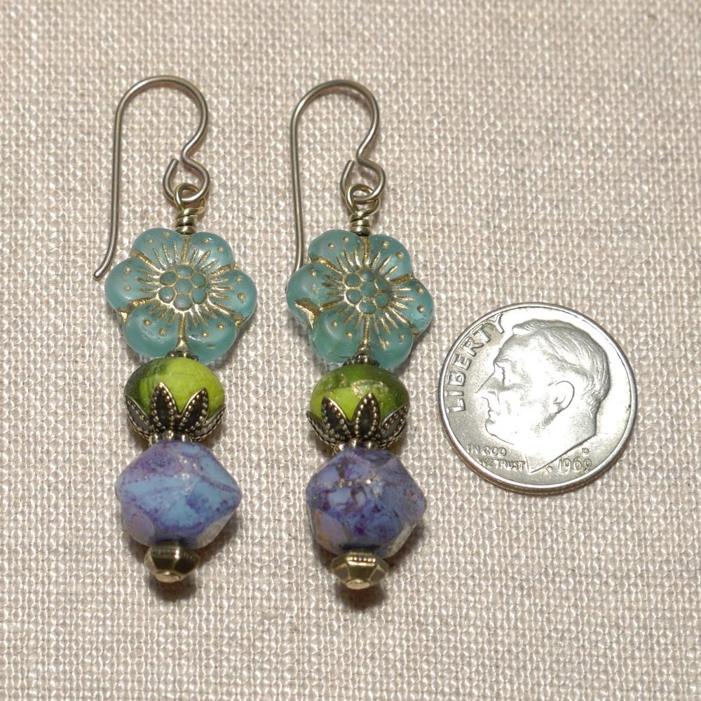 Handmade Hand Crafted Earrings Aqua Green & Lavender Czech Glass Flower … - Picture 3 of 4